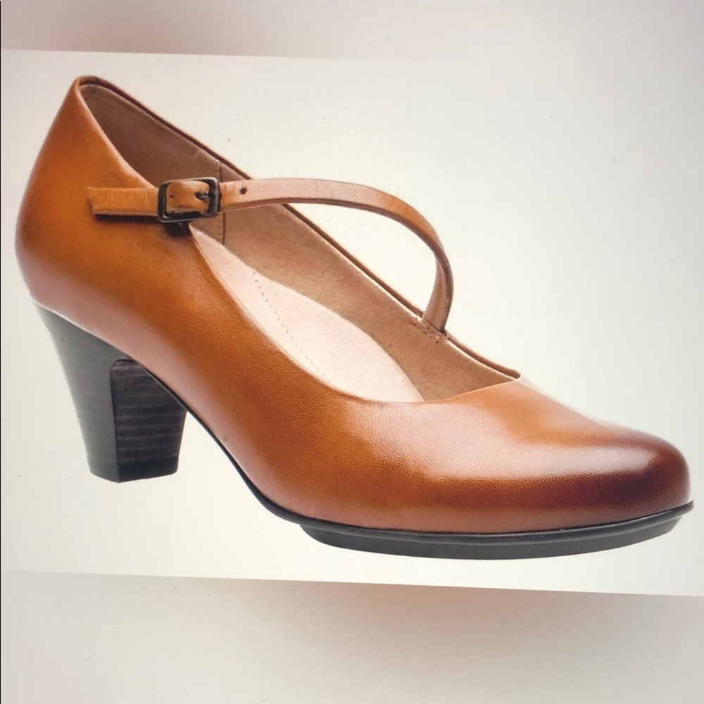 Brown Leather Mary Janes Umberto Raffini Heels Size 36